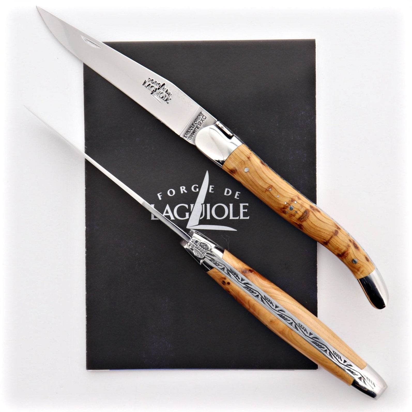 Carbon Blade Laguiole Pocket Knife Juniper Handle