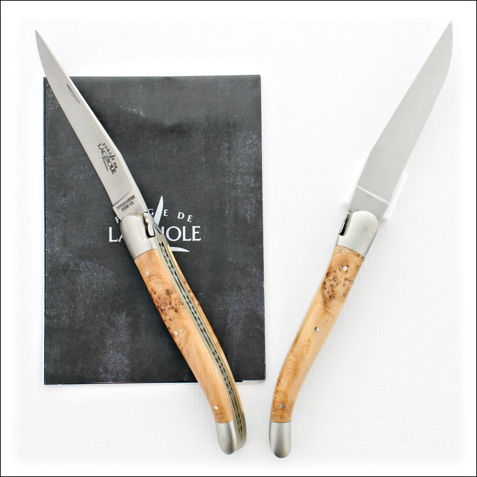 12 cm Carvé Boraldes Series - Cadinene Juniper Handle