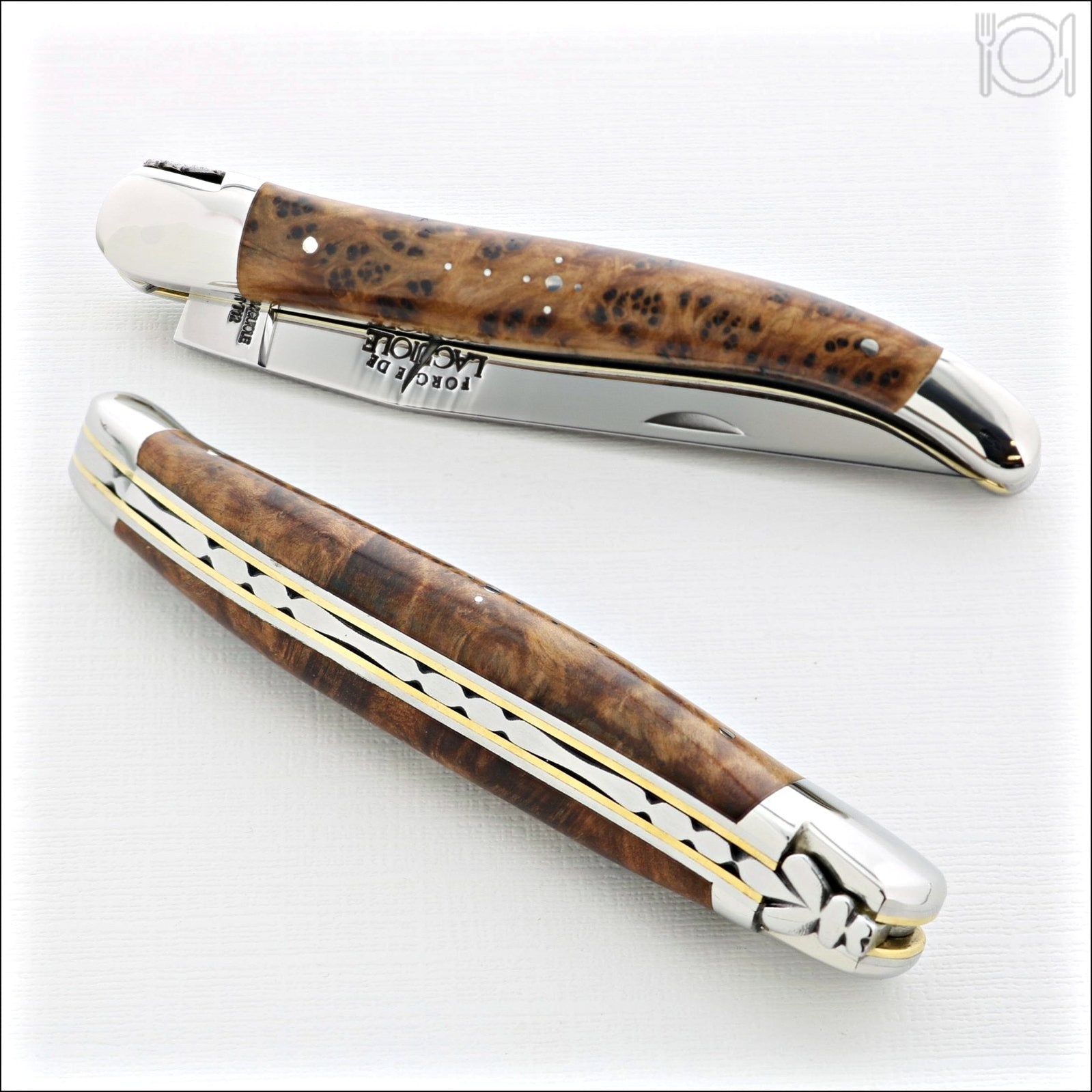 12 cm Carvé Cascades Series - Thuya Handle