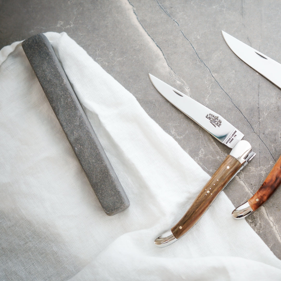 Forge de Laguiole Tradition 11 cm Walnut