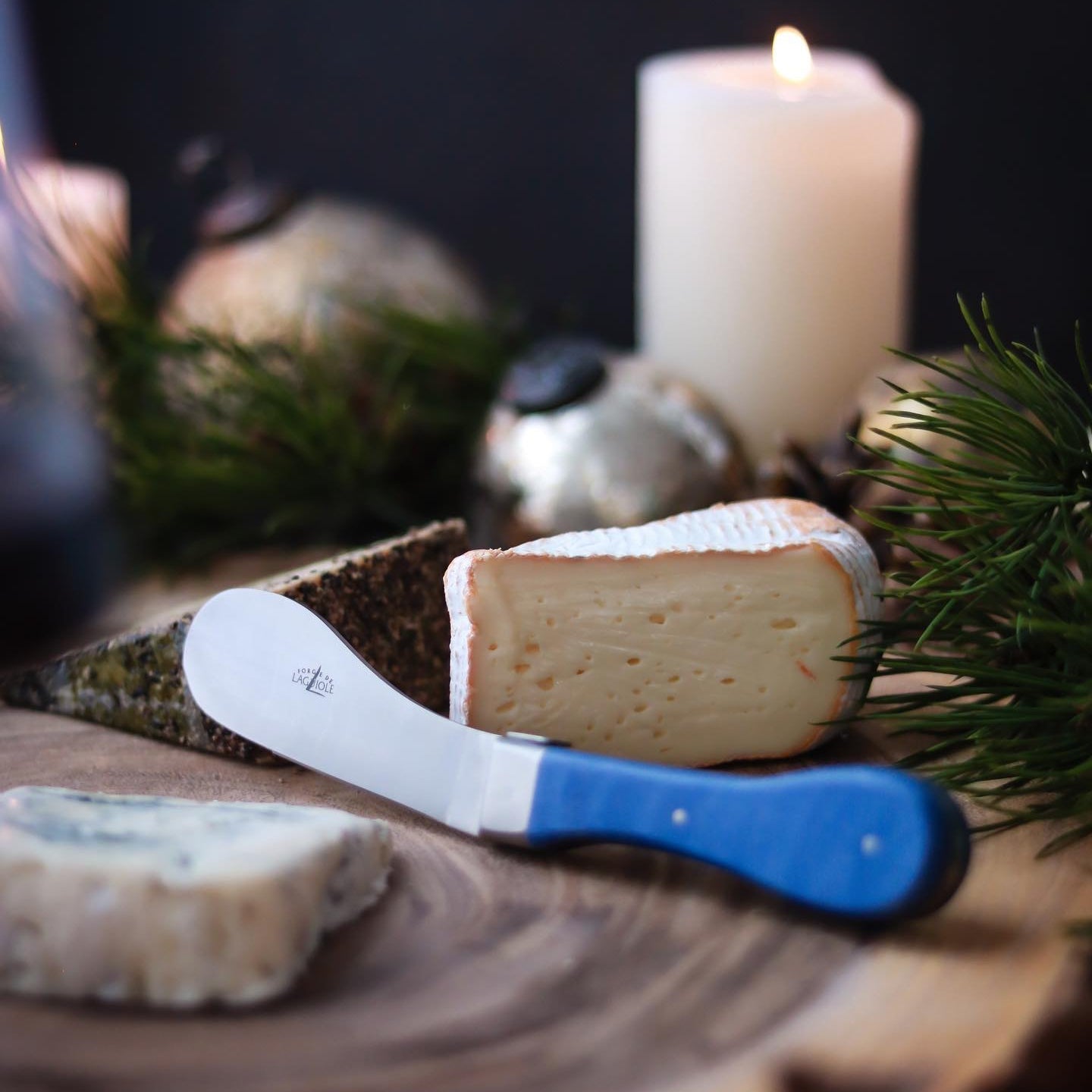 Nomade Cheese Knife by Roland Barthélemy - Forge de Laguiole USA