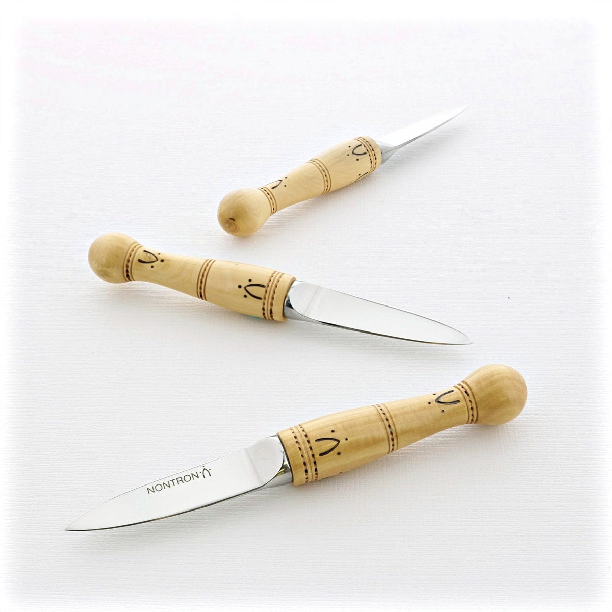 Nontron Oyster knife Boxwood Handle