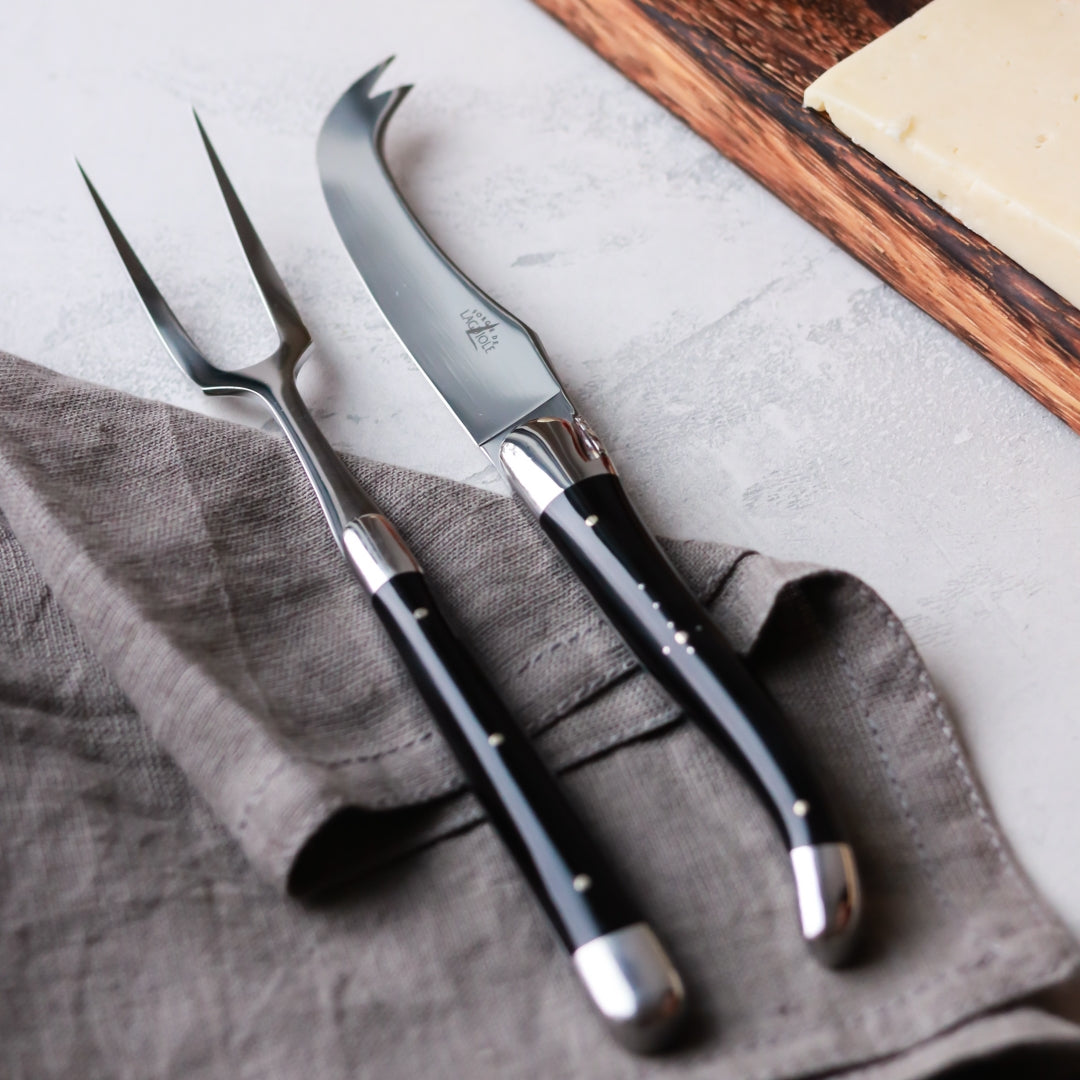 Tradition Cheese Set Dark Horn Shiny Finish