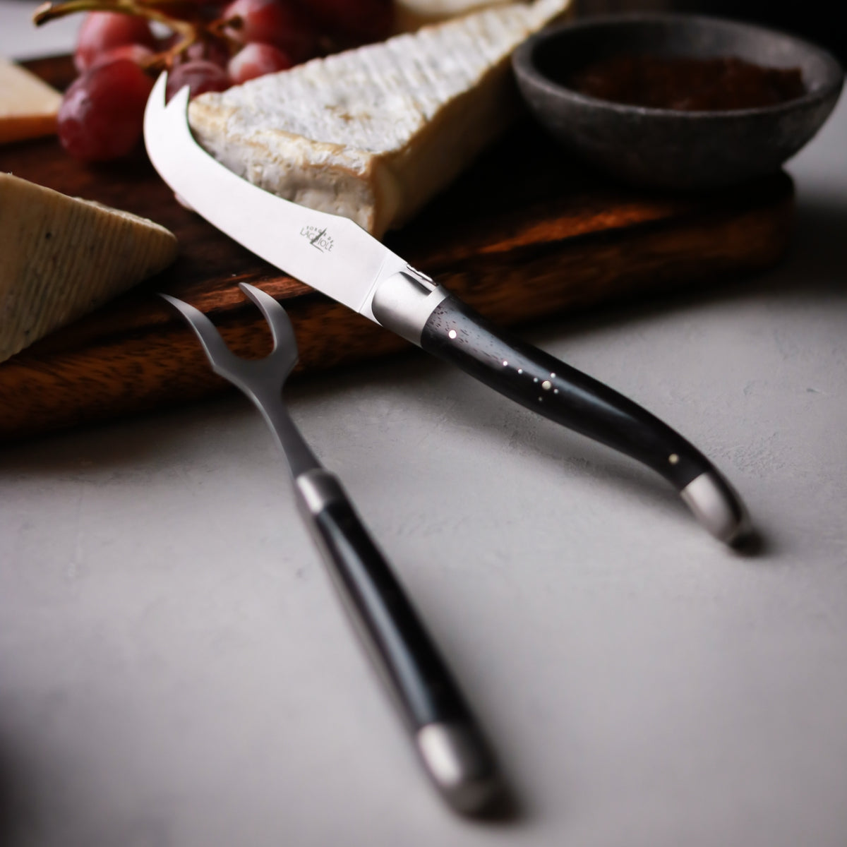 Tradition Cheese Set Ebony Satin Finish