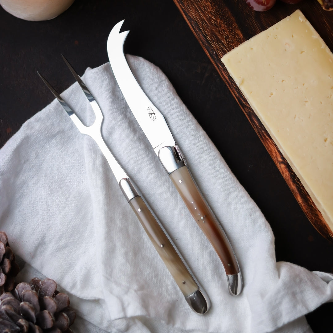 Tradition Cheese Set Horn Tip Shiny Finish