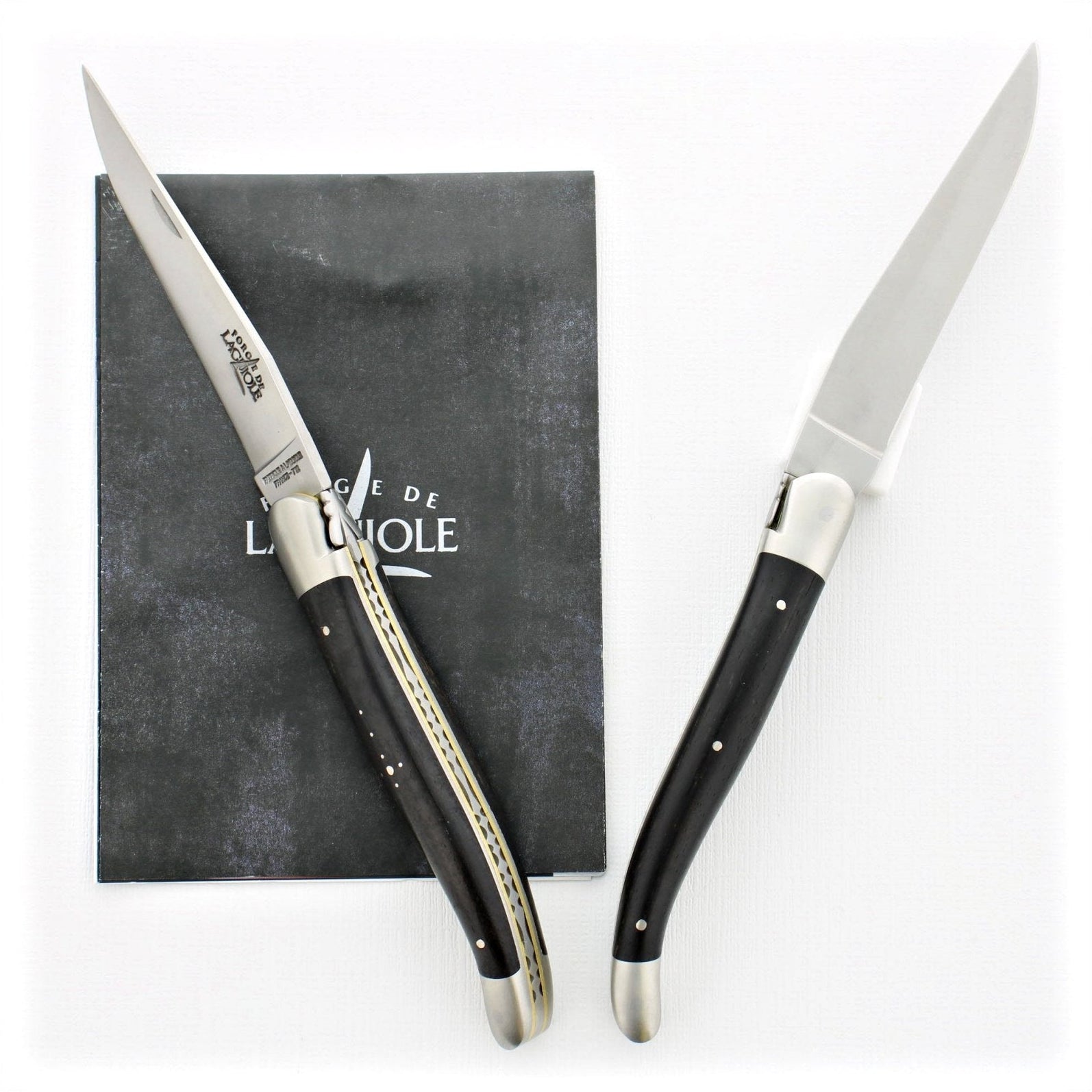 12 cm Carvé Boraldes Series - Ebony Handle - Satin